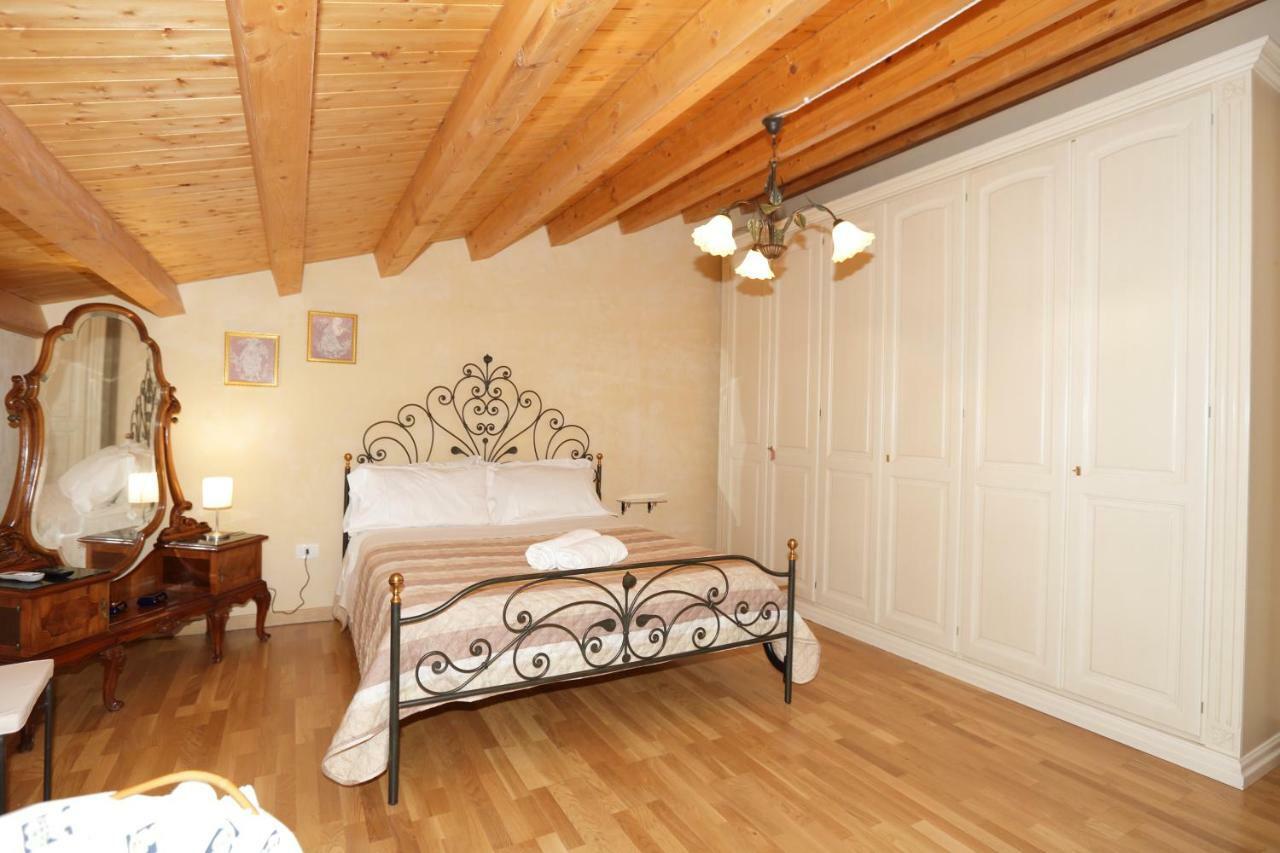 "Suliscenti" Dimora Siciliana B&B Avola Exterior foto